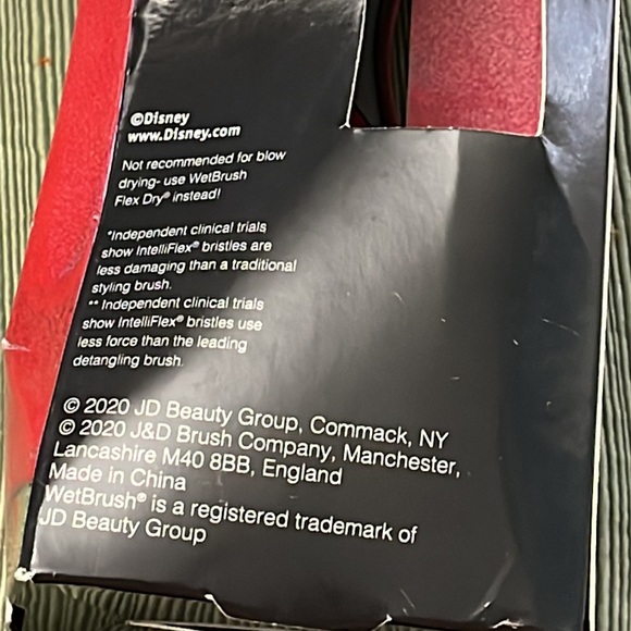 Limited Edition “EVIL Queen” Disney wet brush-pro, feta glee hair brush - Picture 3 of 4